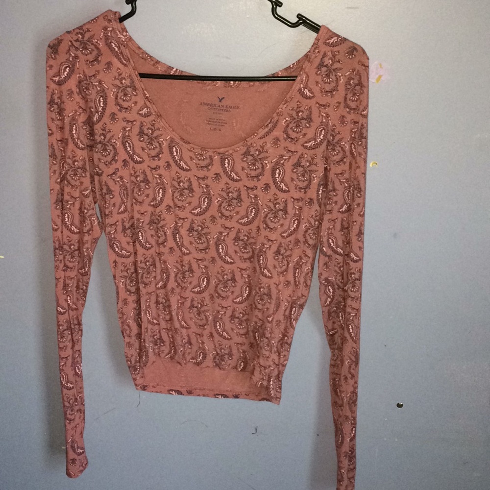 American eagle long sleeve paisley top